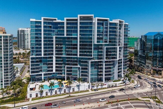 Building Photo - 1155 N Gulfstream Ave