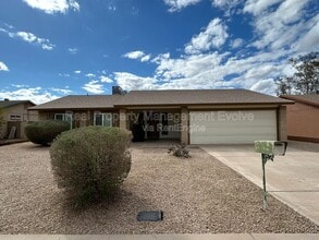 Building Photo - 3416 S Westfall Ave