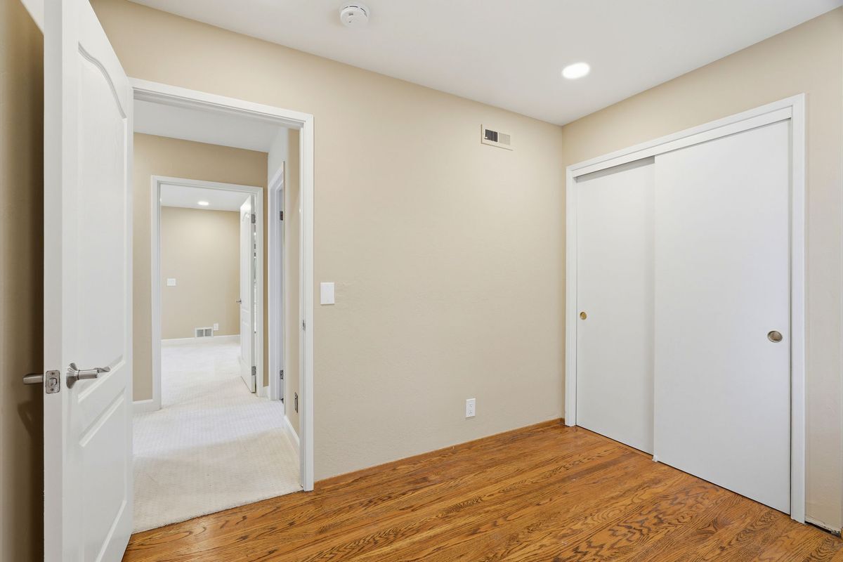 Building Photo - 12456 Newport Ct