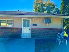 Building Photo - 3017 Northgate Ave