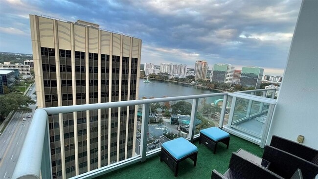 Building Photo - 150 E Robinson St