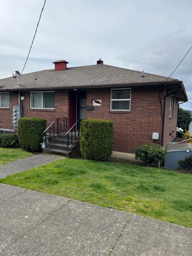 Building Photo - 2bd/1ba Seattle Apartment