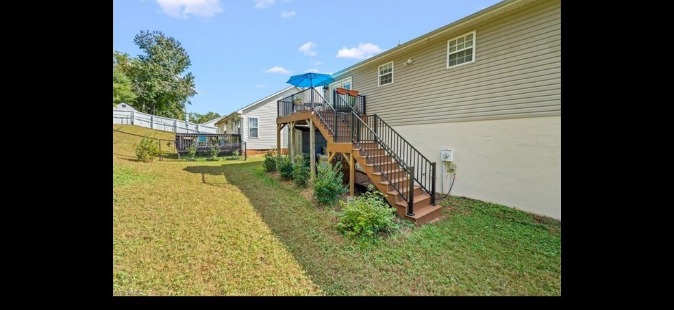 Building Photo - 1859 Camden Forest Dr