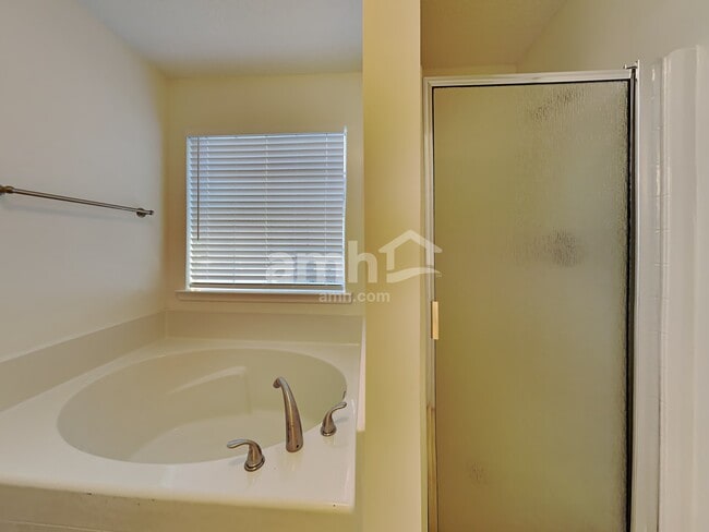 Building Photo - 170 Belle Grove Cir