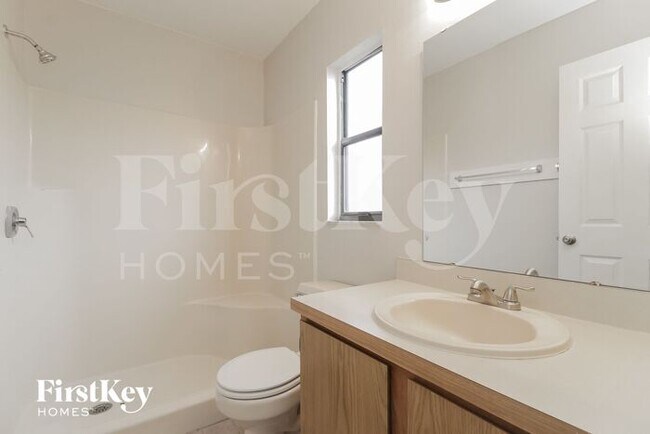Building Photo - 2941 Gimlet Dr
