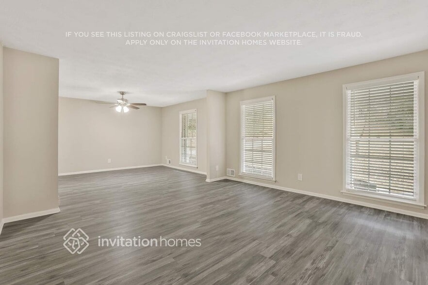 Building Photo - 3325 Kingfisher Dr