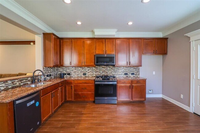 Building Photo - 7438 Tonsley Springs Dr