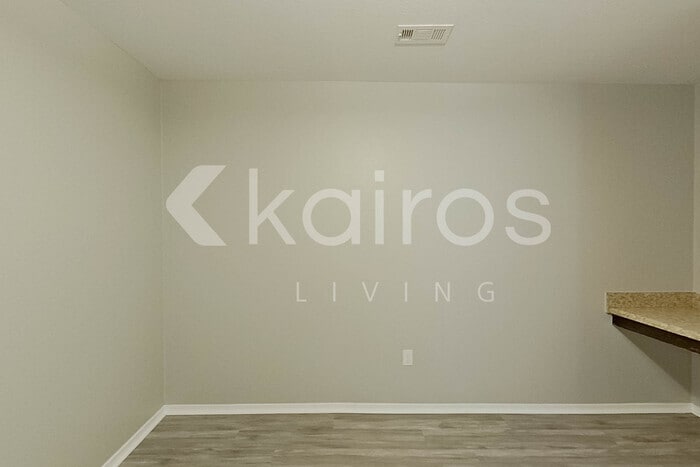 Building Photo - 5002 Thomas St