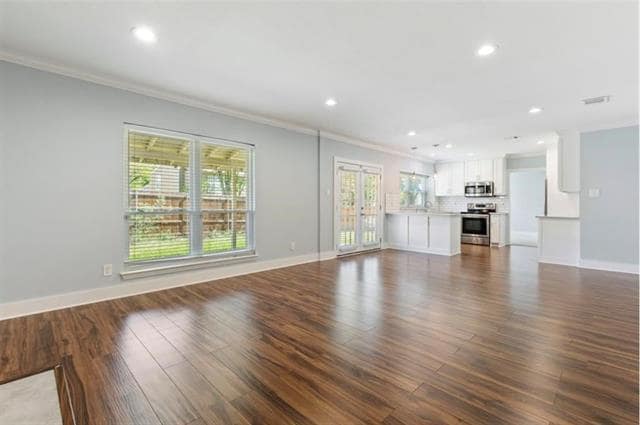 Building Photo - 516 Arbor Oak Dr