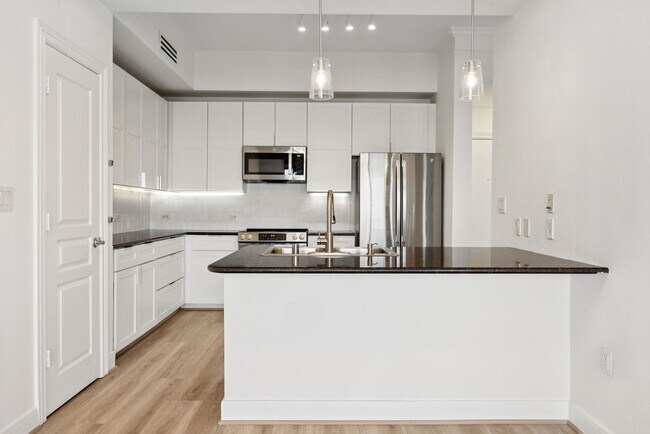 Building Photo - 3333 Allen Pkwy