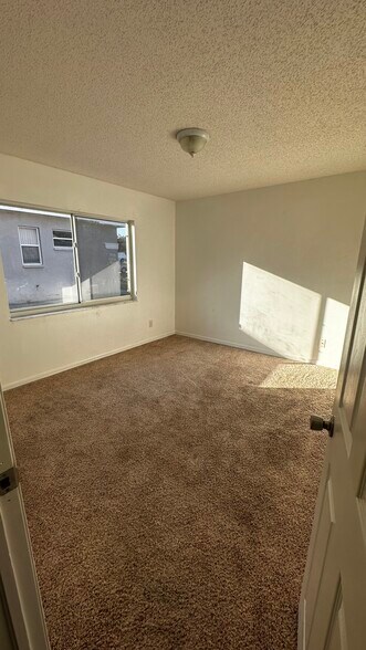 Building Photo - 5749 Cactus Cir