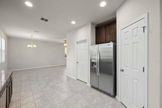 Building Photo - 383 Eagle Brook Ln