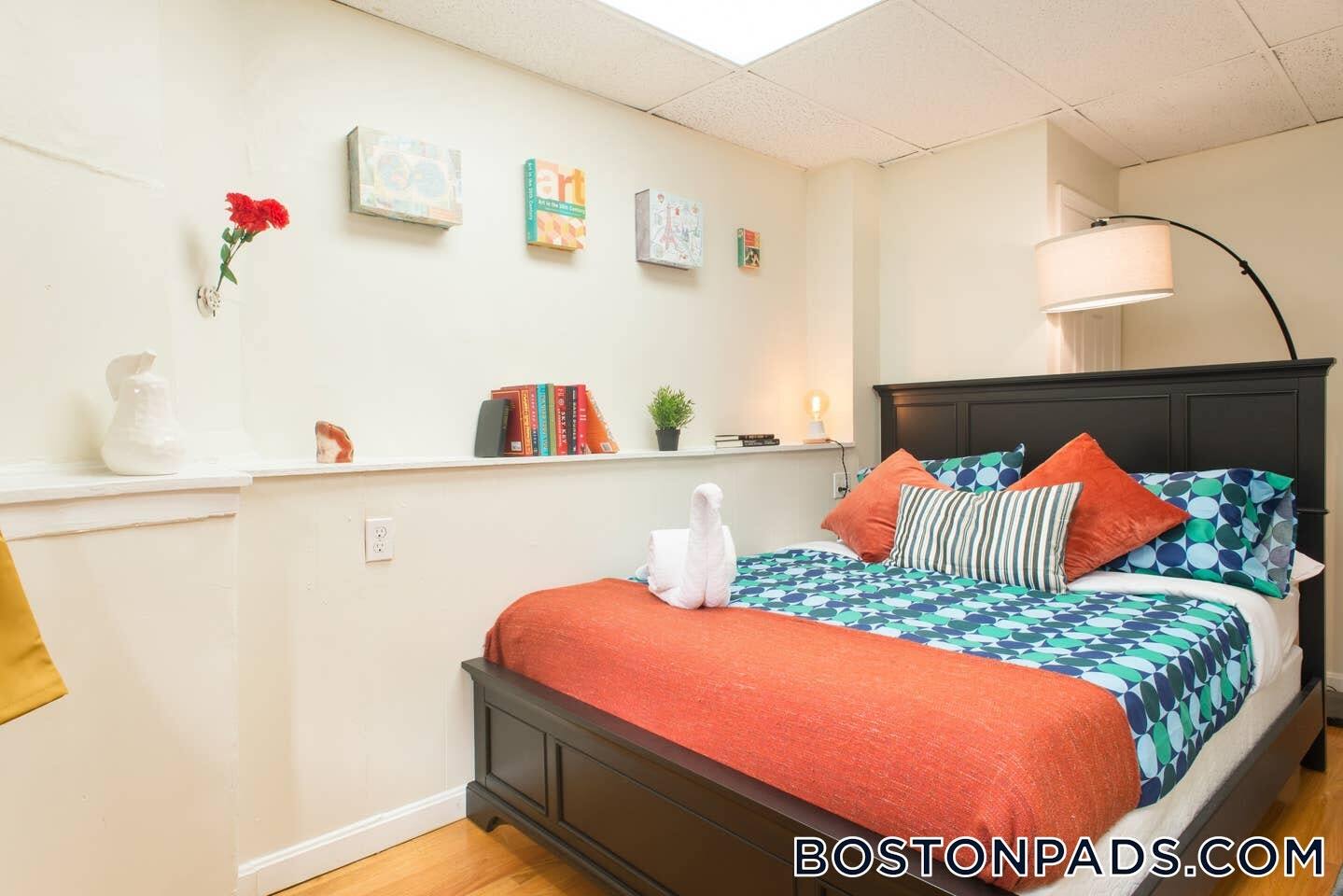 Building Photo - 43 Bay State Rd