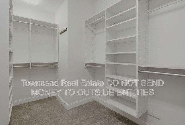 Building Photo - 200 Litchfield Pl