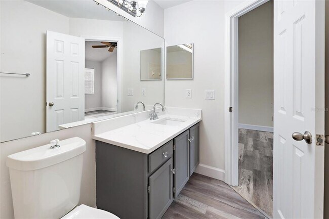 Building Photo - 943 Bakewell Ct