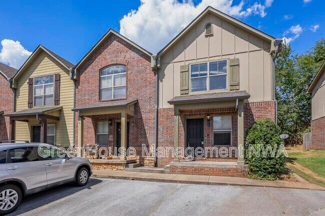 Building Photo - 2210 Karrington Ridge