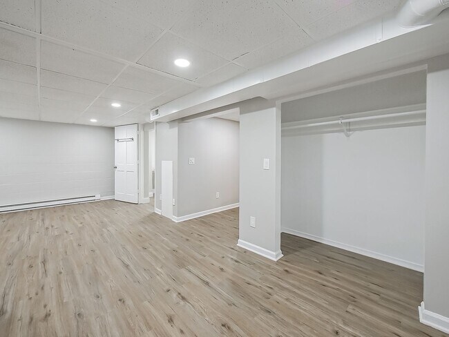 Building Photo - 3170 Dixie Hwy
