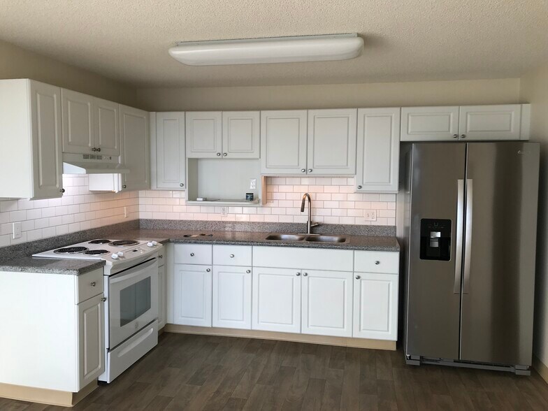 Building Photo - 801 South St