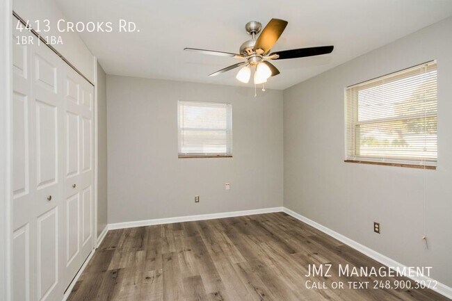 Building Photo - COMPLETELY UPDATED RANCH STYLE PRIVATE ENT...