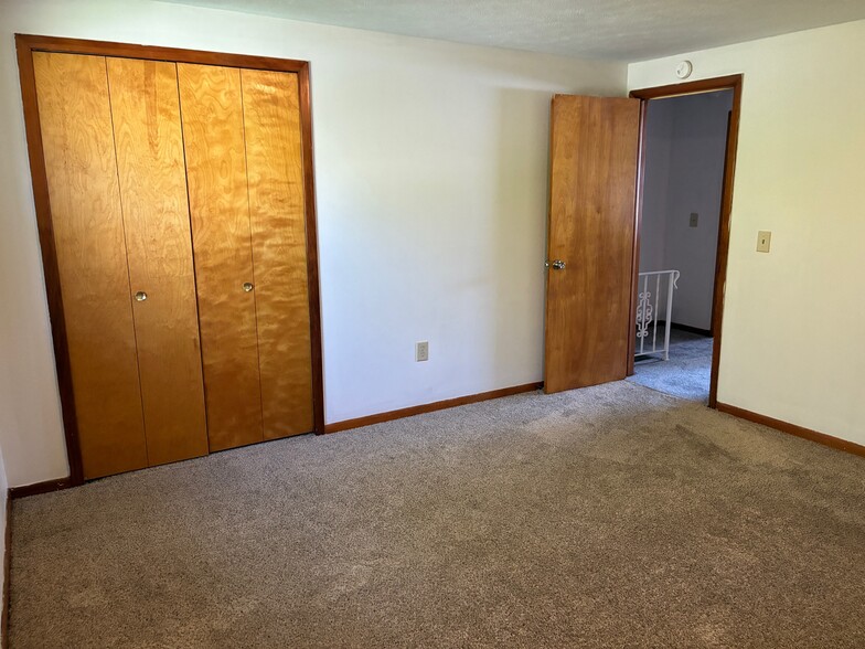 Building Photo - 7704 Hills and Dales Rd NW