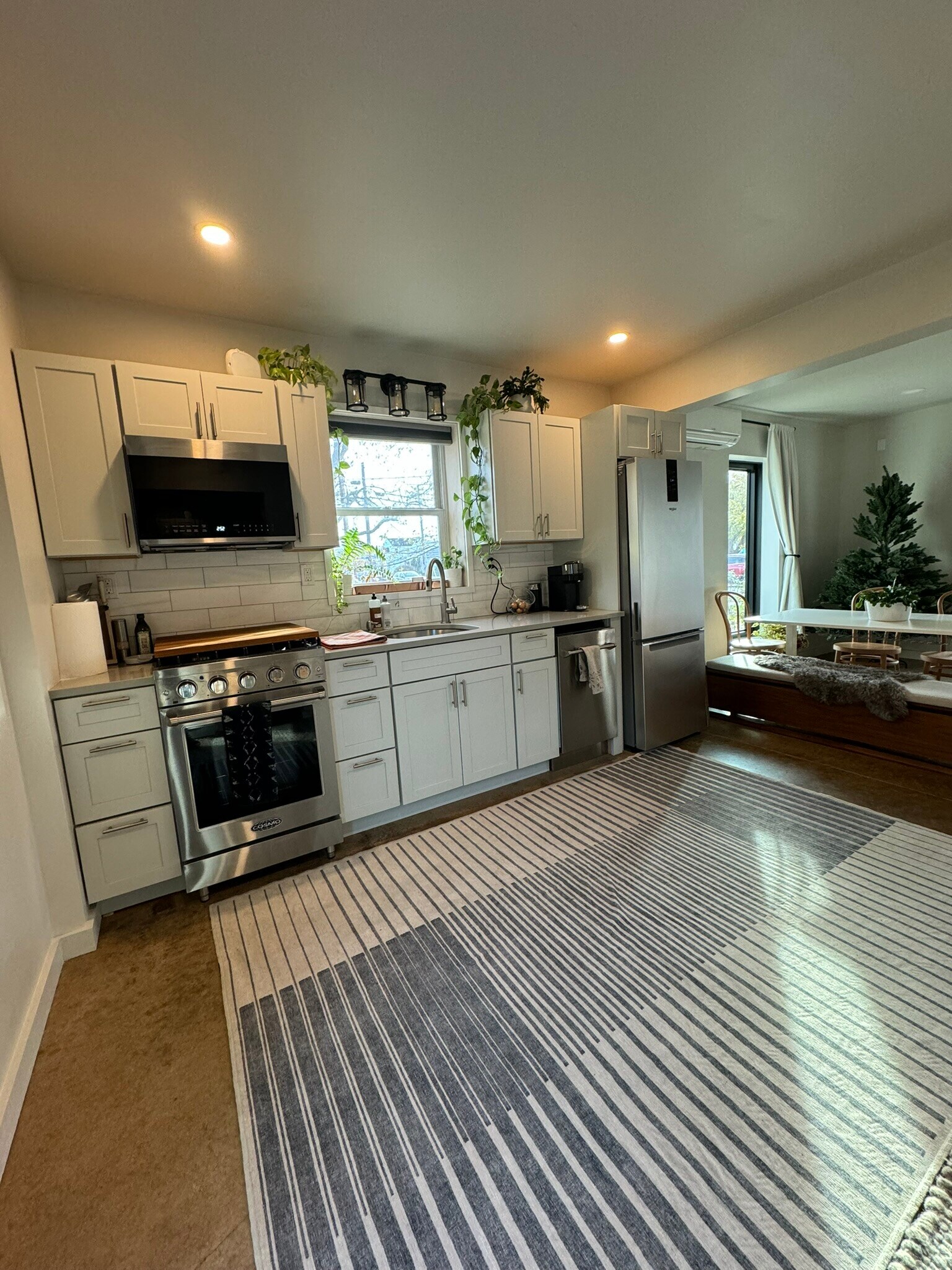 Building Photo - 50 Patchen Rd