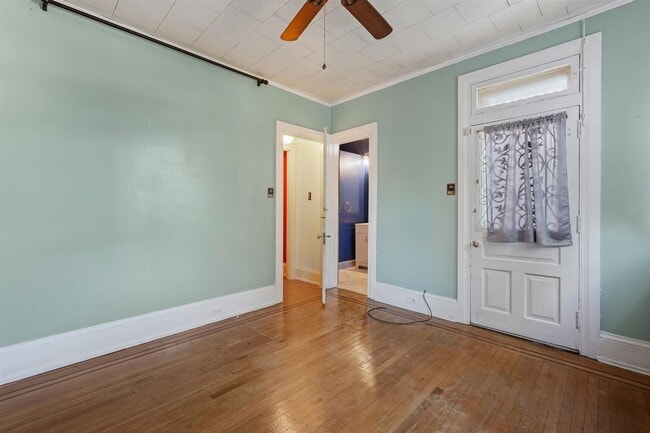 Building Photo - Spacious 5 Bedroom, 1.5 Bath Home in York, Pa!