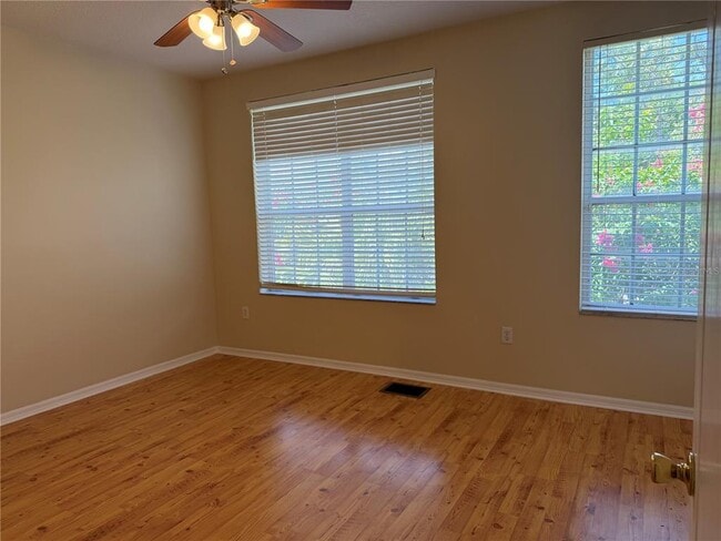 Building Photo - 3146 Bayshore Oaks Dr