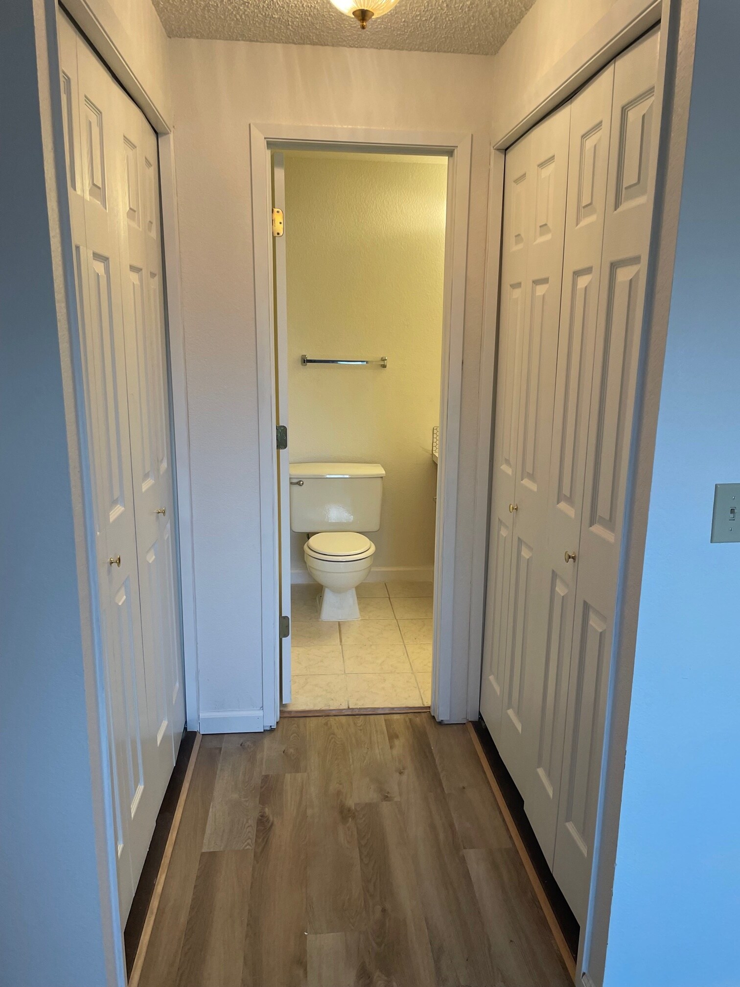 Master hall - 418 S Quillan Plz