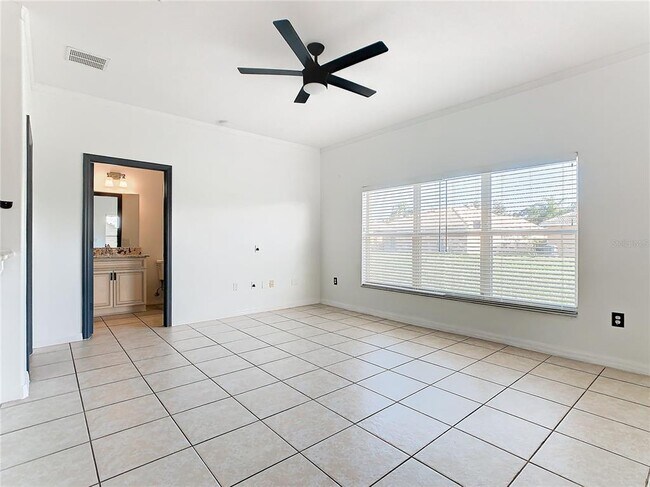 Building Photo - 3623 Weatherfield Dr