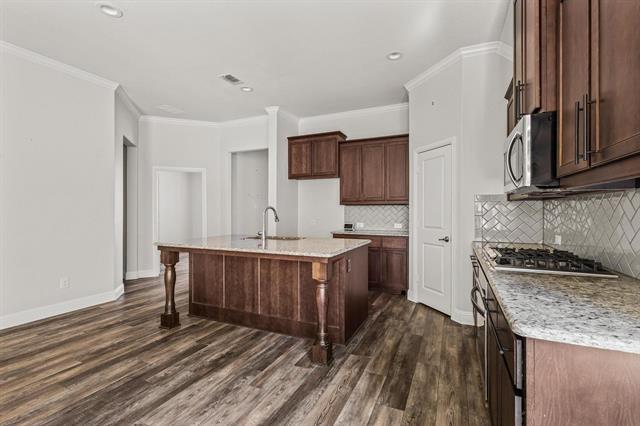 Building Photo - 705 Boardwalk Way