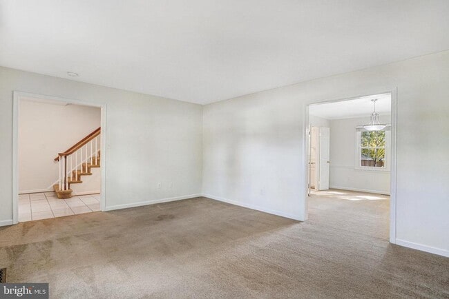Building Photo - 6031 Mayfair Ln
