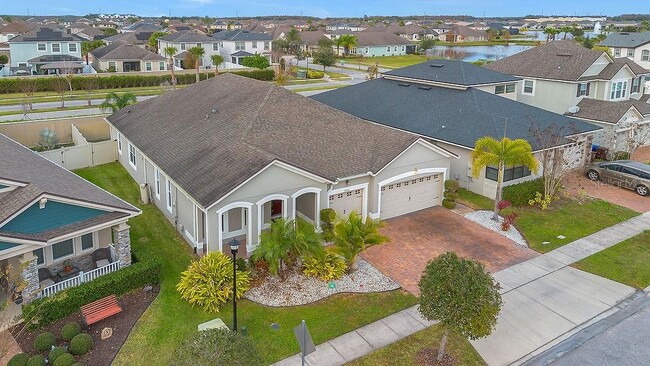 Building Photo - 2450 Chateau Lp