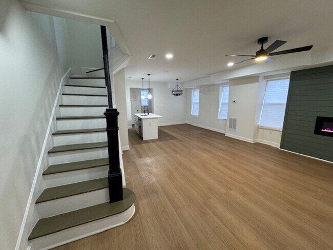 Building Photo - 1922 N Bentalou St