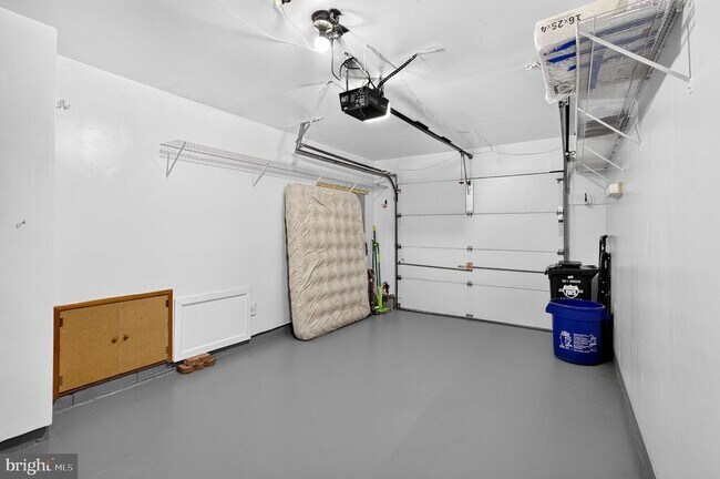 Building Photo - 34 Chicopee Dr