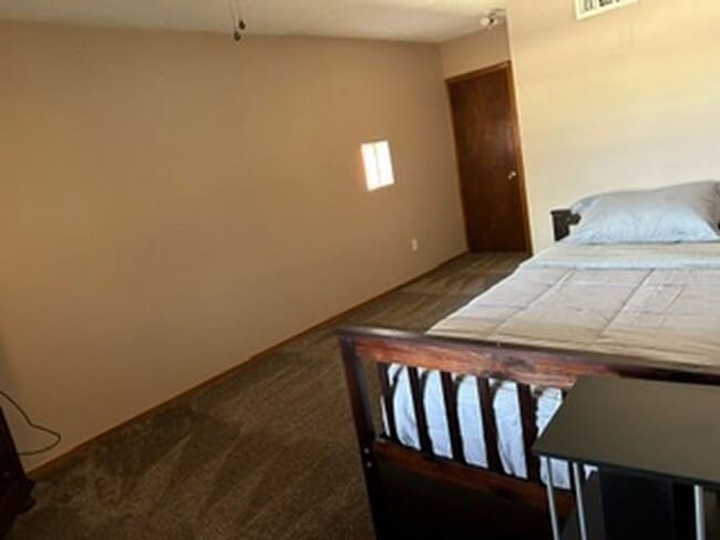 Building Photo - FURNISHED RENTAL, 3 bedroom with 4 car garage