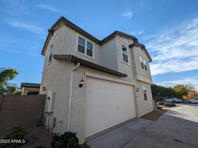 Building Photo - 1253 N 166th Ave