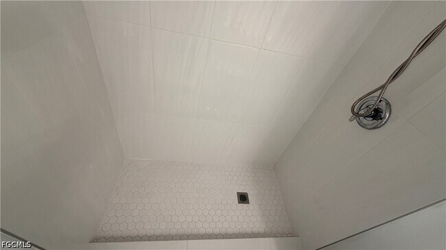 Building Photo - 3407 Winkler Ave