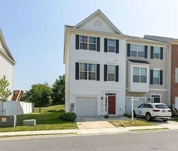 Building Photo - End Unit townhouse w/bump out in Ballenger Creek ready for you mid May!