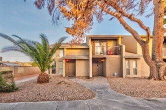 Building Photo - 587 Sellers Pl