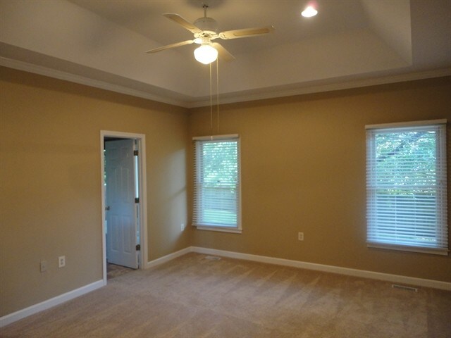 Building Photo - 14 Irish Rose Ct