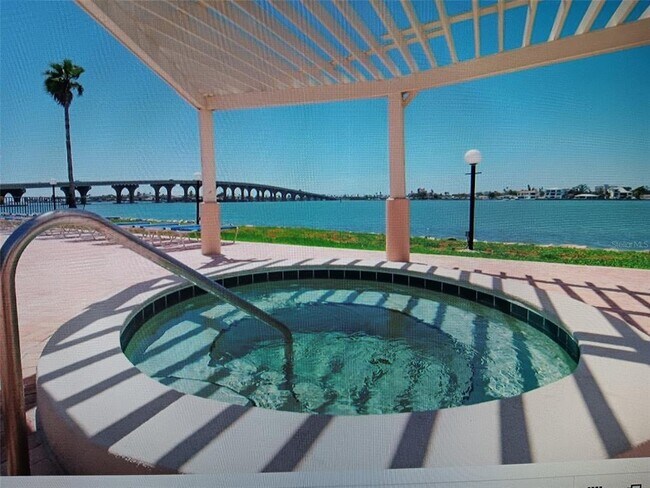 Building Photo - 6279 Sun Blvd