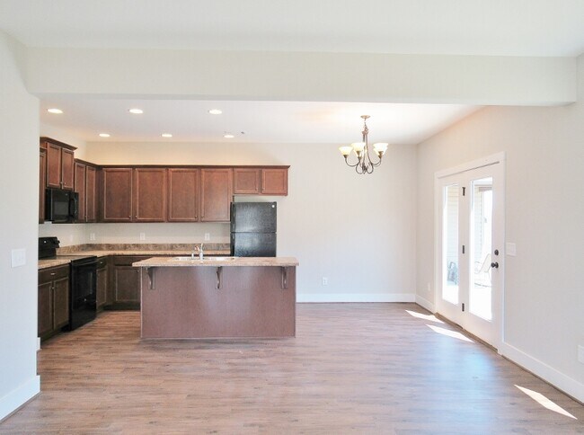 Building Photo - Beautiful Home for Rent in McCalla... Available to View with 48 Hour Notice!! Call today!!