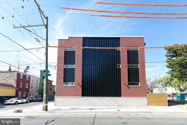 Building Photo - 505 W Norris St
