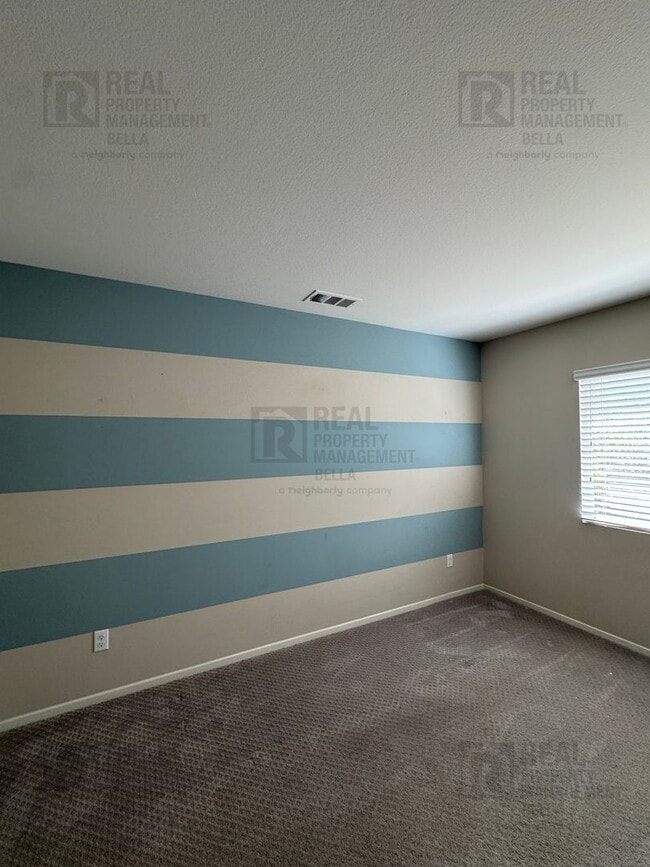 Building Photo - 31372 McKenna Ct