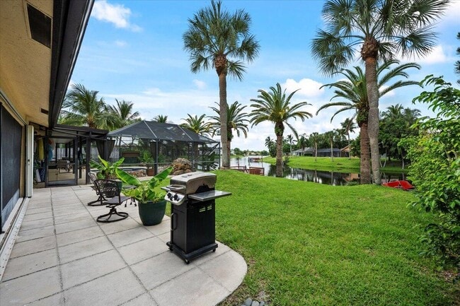Building Photo - 1419 Riverside Cir