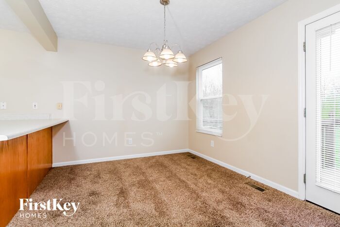 Building Photo - 240 Deer Creek Dr