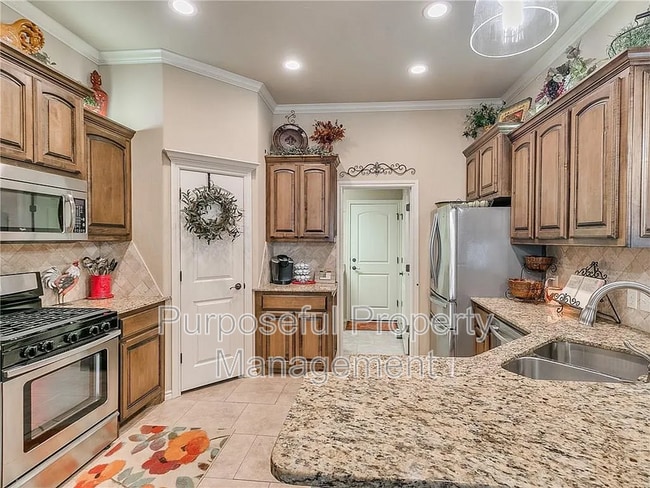 Building Photo - 2409 Austrian Pine Dr