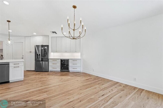 Building Photo - 6148 NW 74th Terrace
