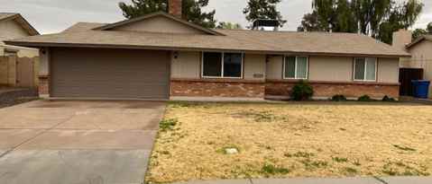Primary Photo - 1236 W Mesquite St