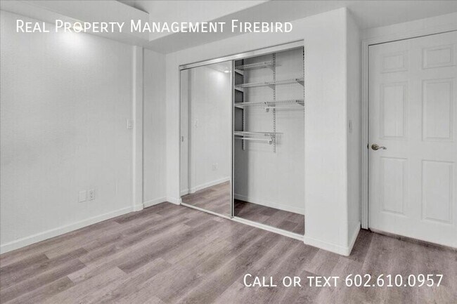 Building Photo - 548 E Palo Verde St